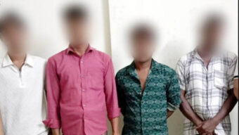 কদমতলী বাস টার্মিনালে ডিবির জা লে ৪ জু য়া ড়ি