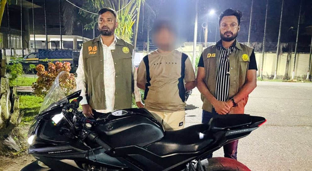 সিলেটে ভারতীয় বাইক নিয়ে ঘুরছিলেন তারেক মামু , ধ রে ছে ন পুলিশ