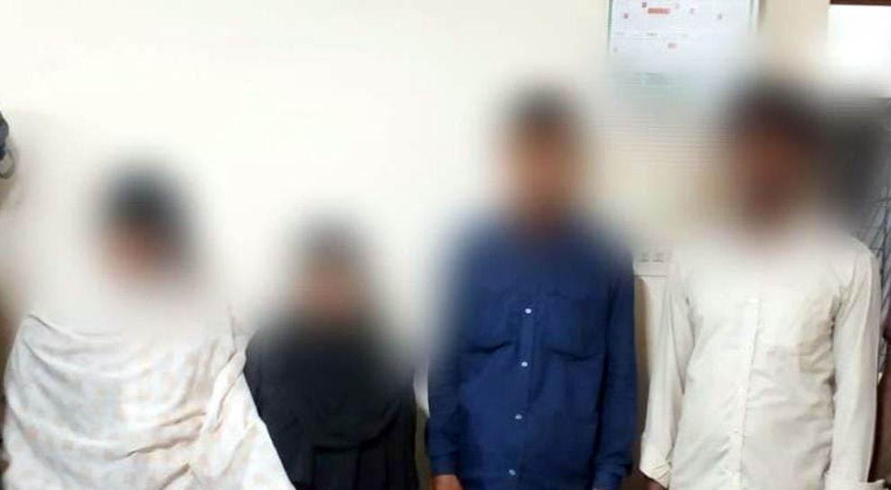 বন্দরবাজারে হোটেলে ২ না রী সহ আ ট ক ৪