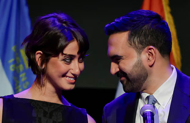 জোহরান মামদানি ও সমর্থকেরা যেভাবে বিজয় উদ্‌যাপন করলেন