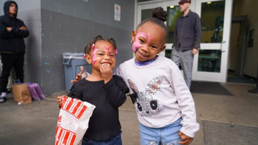 Union Rescue Mission brings Thanksgiving to Skid Row