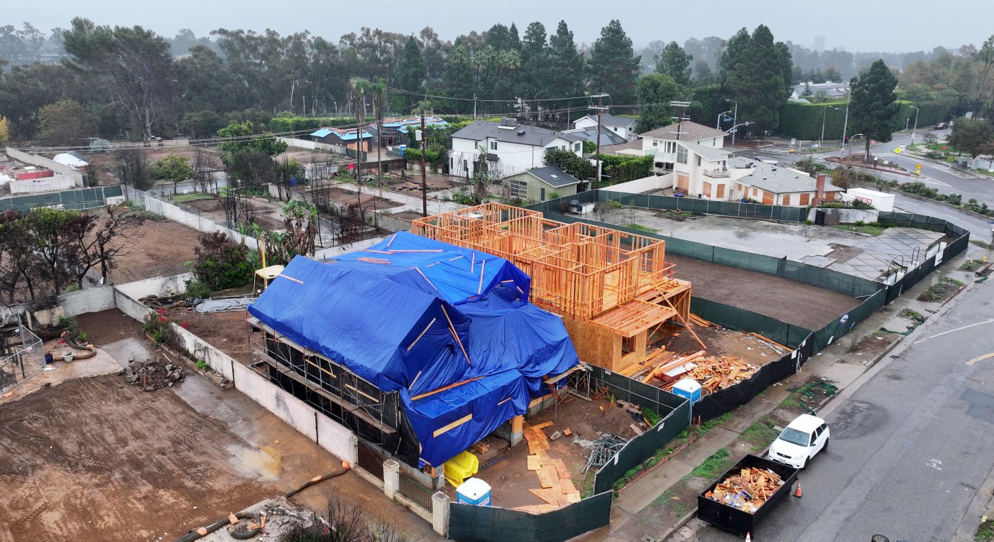 The builder-in-chief and the resurrection of Pacific Palisades