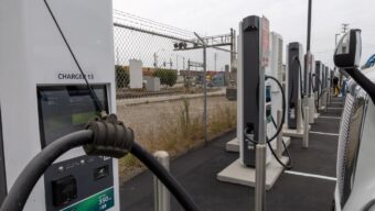 LA, Long Beach ports to give quarterly pollution updates