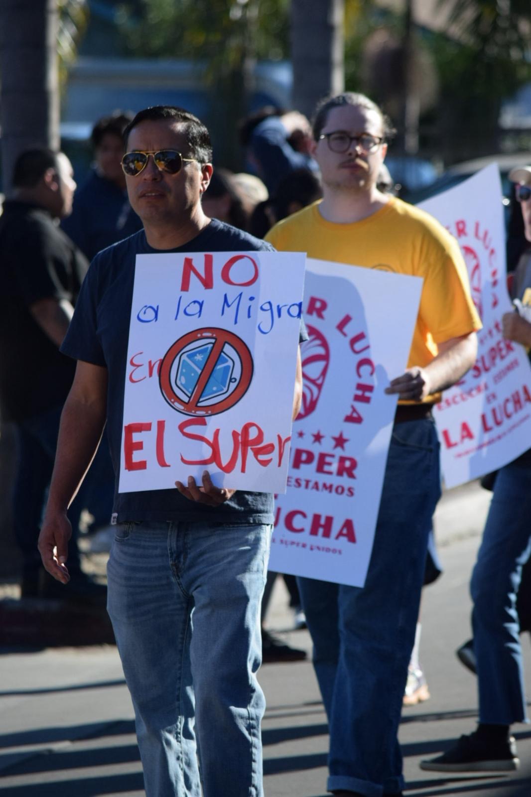 200 El Super union workers rally for protections from immigration raids
