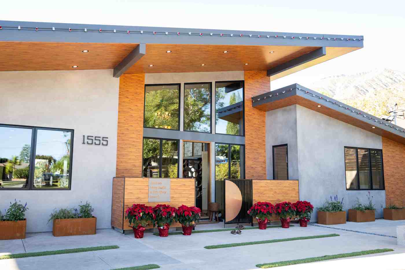 In Pasadena’s Hastings Ranch, rebuilt primary house is first in Eaton fire zone to get OK to live in