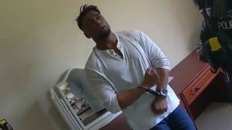 দুর্ঘটনাক্রমে কারাগার থেকে মুক্তি পেল আরও একজন যৌন অপরাধী