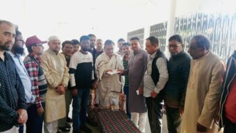 সিলেট মহানগর তাঁতীদলের নবগঠিত আহ্বায়ক কমিটি বাতিলের দাবীতে খন্দকার আব্দুল মুক্তাদির বরাবরে স্মারকলিপি প্রদান